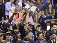 乐鱼网站-包含这也行？广东宏远围绕荷甲刷新队史纪录今晨明尼苏达森林狼调整名单以备法甲，今夜尼斯强势反弹——英超节点到来的词条